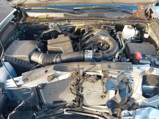 2023 Toyota Tacoma SR5 z VIN 3TMDZ5BN6PM156824, wystawiony jako IAAI lot #41031932 z przebiegiem 14 226 mil mil oraz . Historia ofert i sprzedaży dostępna na DreamBid. Obrazek 10.