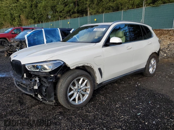 2021 BMW X5 xDrive45e with VIN 5UXTA6C04M9H52389, listed as a Copart auction lot 45605225 with 14,899 mi miles and Salvage Title. Bid and sale history available at carsss.com. Image 1.