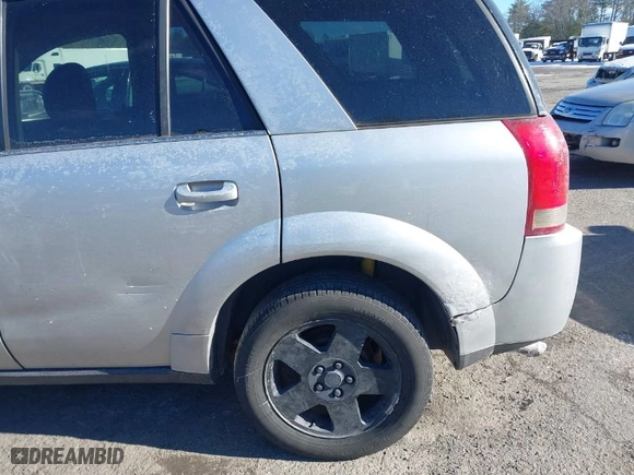 2006 Saturn VUE with VIN 5GZCZ63466S875860, listed as a IAAI auction lot 41437393 with 225,010 mi miles. Bid and sale history available at carsss.com. Image 6.