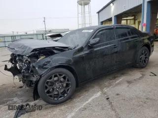 2019 Chrysler 300 with VIN 2C3CCAGG8KH542821, listed as a Copart auction lot 84702534 with 0 mi miles and Salvage Title. Bid and sale history available at carsss.com. Image 1.