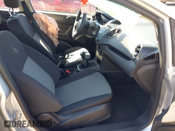2017 Ford Fiesta S z VIN 3FADP4AJ0HM171227, wystawiony jako IAAI lot #41878411 z przebiegiem 88 558 mil mil oraz . Historia ofert i sprzedaży dostępna na DreamBid. Obrazek 5.