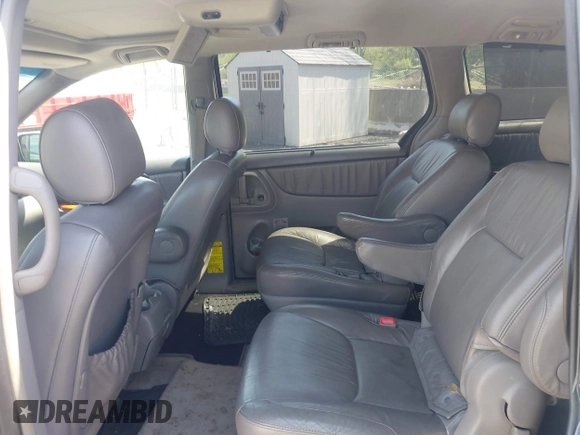 2008 Toyota Sienna XLE with VIN 5TDBK22C38S010150, listed as a IAAI auction lot 42070786 with 185,778 mi miles and . Bid and sale history available at DreamBid. Image 8.