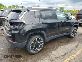 2018 Jeep Compass Limited z VIN 3C4NJDCB0JT101048, wystawiony jako Copart lot #58133885 z przebiegiem 62 177 mil mil oraz Czysty tytuł • Clean title. Historia ofert i sprzedaży dostępna na DreamBid. Obrazek 3.
