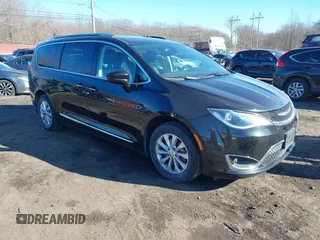 2018 Chrysler Pacifica Touring L z VIN 2C4RC1BG2JR114345, wystawiony jako IAAI lot #41629088 z przebiegiem 114 682 mil mil oraz . Historia ofert i sprzedaży dostępna na DreamBid. Obrazek 1.