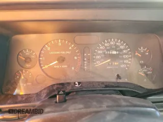 1995 Dodge 1500 z VIN 1B7HC16YXSS375804, wystawiony jako Copart lot #83647504 z przebiegiem 218 858 mil mil oraz Szkoda całkowita • Salvage title. Historia ofert i sprzedaży dostępna na DreamBid. Obrazek 9.