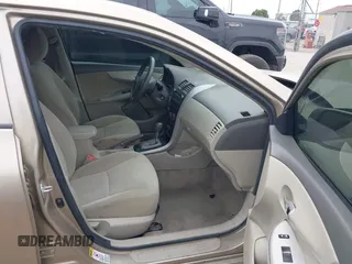2010 Toyota Corolla z VIN 1NXBU4EE3AZ298252, wystawiony jako IAAI lot #42024838 z przebiegiem 260 162 mil mil oraz . Historia ofert i sprzedaży dostępna na DreamBid. Obrazek 5.