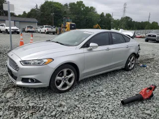 2015 Ford Fusion SE with VIN 3FA6P0H74FR252050, listed as a Copart auction lot 58752605 with 130,996 mi miles and Salvage title. Bid and sale history available at DreamBid. Image 1.