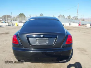 2016 Rolls-Royce Wraith z VIN SCA665C51GUX85992, wystawiony jako IAAI lot #41344751 z przebiegiem 42 675 mil mil oraz . Historia ofert i sprzedaży dostępna na DreamBid. Obrazek 16.