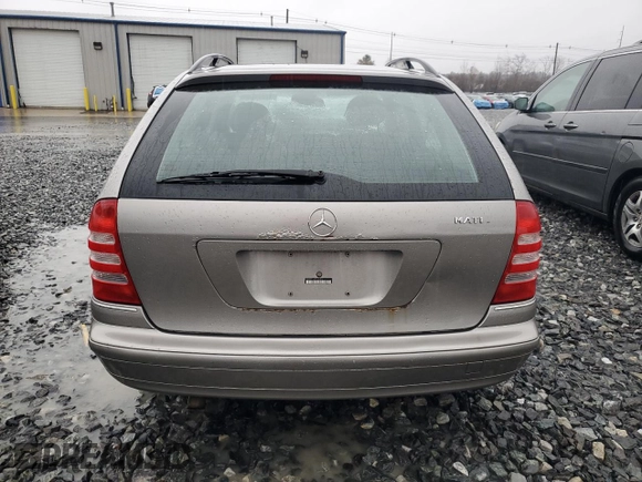 2003 Mercedes-Benz C 240 with VIN WDBRH81J23F350302, listed as a Copart auction lot 47828305 with 138,008 mi miles and Clean title. Bid and sale history available at DreamBid. Image 6.