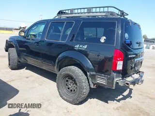 2010 Nissan Pathfinder LE with VIN 5N1AR1NB4AC603331, listed as a IAAI auction lot 42172929 with 135,884 mi miles and . Bid and sale history available at DreamBid. Image 3.