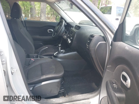 2016 Kia Soul with VIN KNDJN2A28G7876558, listed as a IAAI auction lot 42187091 with 186,920 mi miles and . Bid and sale history available at DreamBid. Image 5.