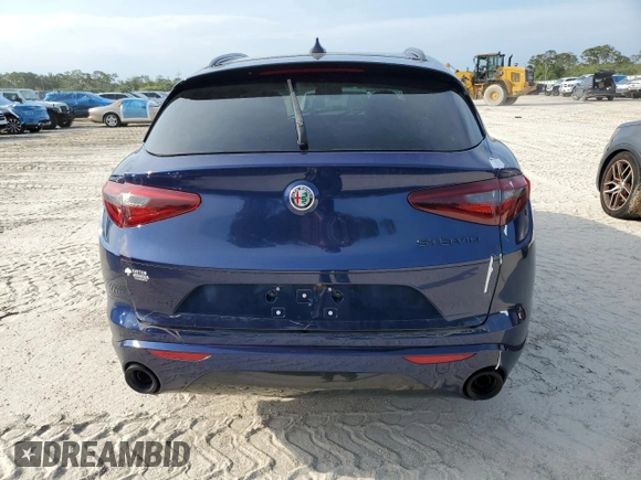 2020 Alfa Romeo Stelvio Sport z VIN ZASPAJAN8L7C91197, wystawiony jako Copart lot #74494494 z przebiegiem Nie podano mil oraz Nie do naprawy • Non repairable. Historia ofert i sprzedaży dostępna na DreamBid. Obrazek 6.