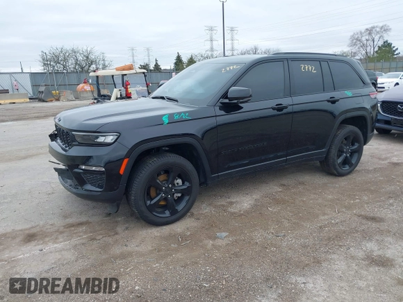 2024 Jeep Grand Cherokee Limited z VIN 1C4RJHBG6RC697148, wystawiony jako IAAI lot #41902772 z przebiegiem 8 082 mil mil oraz . Historia ofert i sprzedaży dostępna na DreamBid. Obrazek 17.