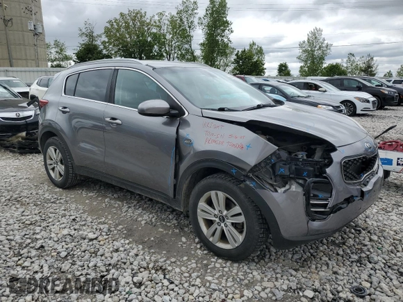 2017 Kia Sportage LX z VIN KNDPMCAC6H7183873, wystawiony jako Copart lot #58050925 z przebiegiem 116 754 mil mil oraz Czysty tytuł • Clean title. Historia ofert i sprzedaży dostępna na DreamBid. Obrazek 4.