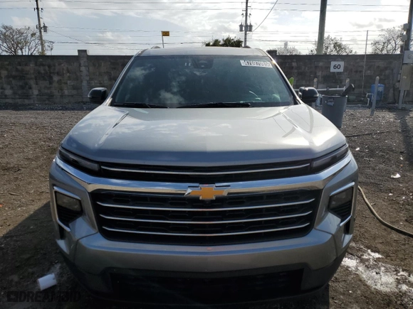 2024 Chevrolet Traverse AWD LT with VIN 1GNEVGKSXRJ162165, listed as a Copart auction lot 47697085 with 19,378 mi miles and Clean Title. Bid and sale history available at carsss.com. Image 5.