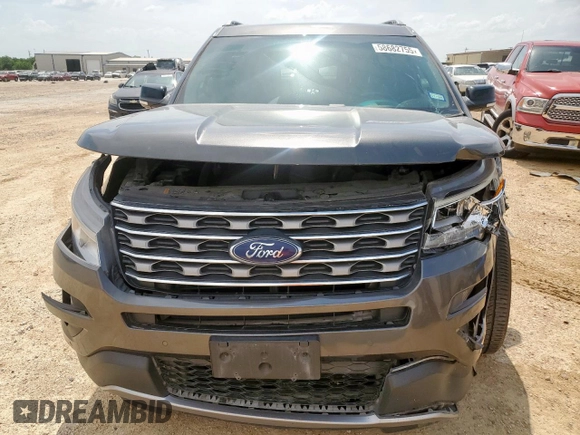 2017 Ford Explorer XLT with VIN 1FM5K7D87HGC22106, listed as a Copart auction lot 58682755 with 122,488 mi miles and Salvage title. Bid and sale history available at DreamBid. Image 5.