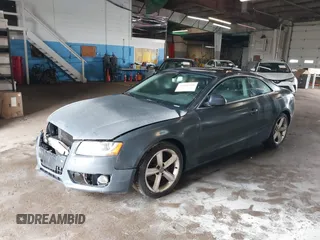 2009 Audi A5 z VIN WAUDK78T29A049174, wystawiony jako IAAI lot #42196460 z przebiegiem 171 255 mil mil oraz . Historia ofert i sprzedaży dostępna na DreamBid. Obrazek 2.