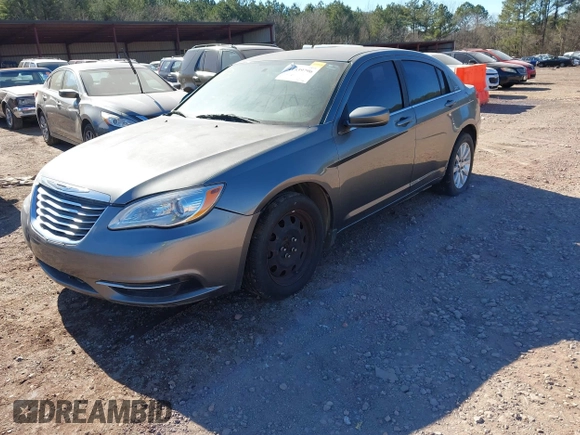 2013 Chrysler 200 LX with VIN 1C3CCBAB4DN640550, listed as a IAAI auction lot 41339796 with 136,235 mi miles. Bid and sale history available at carsss.com. Image 2.