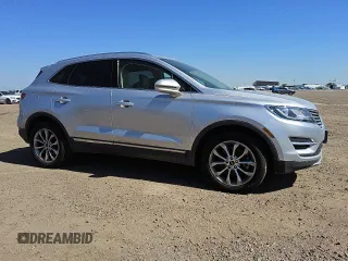 2017 Lincoln MKC Select with VIN 5LMTJ2DH7HUL41110, listed as a Copart auction lot 61003125 with 87,150 mi miles and Clean title. Bid and sale history available at DreamBid. Image 4.