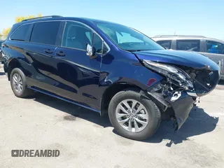 2022 Toyota Sienna LE z VIN 5TDKRKEC0NS101136, wystawiony jako IAAI lot #42141395 z przebiegiem 38 278 mil mil oraz . Historia ofert i sprzedaży dostępna na DreamBid. Obrazek 1.