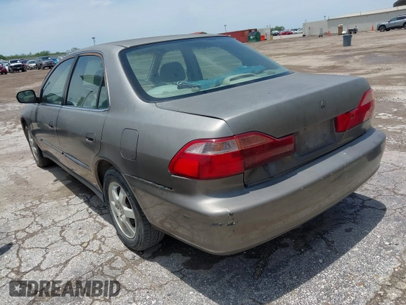 2000 Honda Accord SE z VIN 1HGCG5673YA090469, wystawiony jako IAAI lot #42391254 z przebiegiem 140 819 mil mil oraz . Historia ofert i sprzedaży dostępna na DreamBid. Obrazek 3.