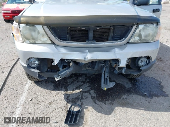 2003 Ford Explorer XLT z VIN 1FMZU73W33ZA92706, wystawiony jako IAAI lot #40225082 z przebiegiem 150 435 mil mil oraz . Historia ofert i sprzedaży dostępna na DreamBid. Obrazek 6.