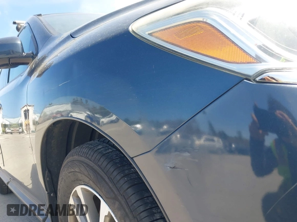 2014 Nissan Pathfinder SV with VIN 5N1AR2MM4EC637171, listed as a IAAI auction lot 42165474 with 152,543 mi miles. Bid and sale history available at carsss.com. Image 6.