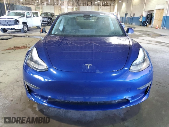 2019 Tesla Model 3 Long Range with VIN 5YJ3E1EB5KF452772, listed as a Copart auction lot 49033245 with 61,753 mi miles and Clean Title. Bid and sale history available at DreamBid. Image 5.