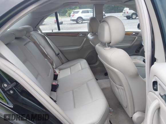 2007 Mercedes-Benz C 230 Sport with VIN WDBRF52H27E027699, listed as a IAAI auction lot 42502206 with 184,039 mi miles and . Bid and sale history available at DreamBid. Image 8.