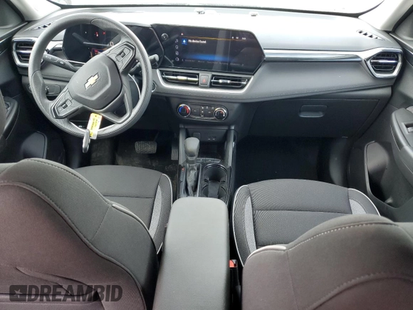2024 Chevrolet TrailBlazer LS with VIN KL79MMS25RB052353, listed as a Copart auction lot 69180094 with 4,871 mi miles and Salvage Title. Bid and sale history available at DreamBid. Image 8.
