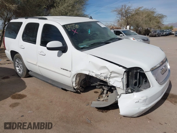 2007 GMC Yukon SLE w/3SA with VIN 1GKFC13C27R262495, listed as a IAAI auction lot 41246373 with 1 mi miles. Bid and sale history available at carsss.com. Image 1.