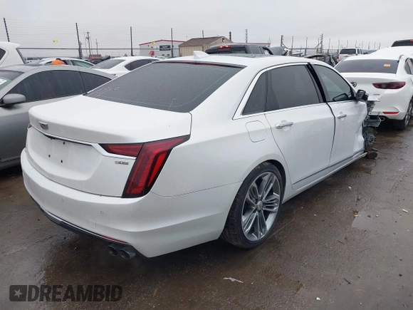 2019 Cadillac CT6 Luxury AWD z VIN 1G6KB5RS9KU114954, wystawiony jako IAAI lot #38260808 z przebiegiem 17 666 mil mil oraz . Historia ofert i sprzedaży dostępna na DreamBid. Obrazek 4.
