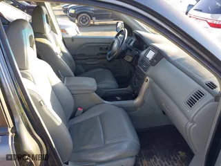 2005 Honda Pilot EX-L with NAVI with VIN 2HKYF18745H564639, listed as a IAAI auction lot 41767115 with 143,725 mi miles. Bid and sale history available at carsss.com. Image 5.