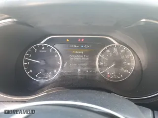 2017 Nissan Maxima SV with VIN 1N4AA6AP5HC443129, listed as a Copart auction lot 87247314 with 91,940 mi miles and Salvage Title. Bid and sale history available at carsss.com. Image 9.