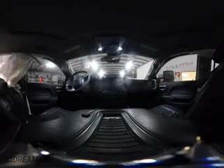 2017 GMC Sierra 2500HD Denali with VIN 1GT12UEY1HF212175, listed as a IAAI auction lot 40998857 with 80,297 mi miles. Bid and sale history available at carsss.com. Image 18.
