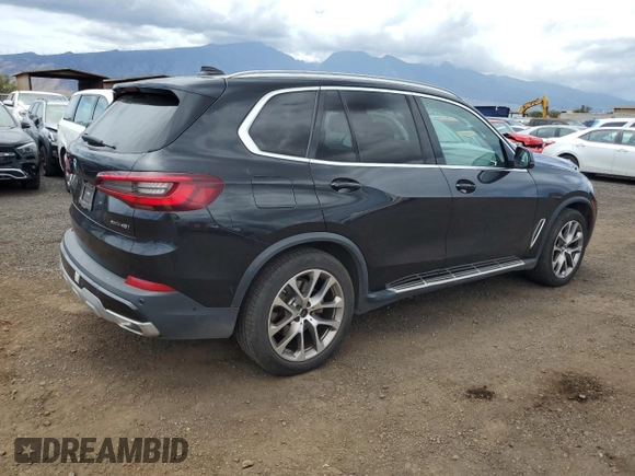 2023 BMW X5 xDrive40i with VIN 5UXCR6C06P9P17296, listed as a Copart auction lot 54330925 with 32,167 mi miles and Clean Title. Bid and sale history available at carsss.com. Image 3.