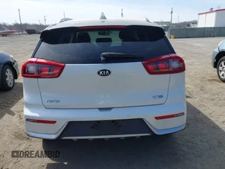 2017 Kia Niro LX with VIN KNDCB3LC8H5041747, listed as a IAAI auction lot 41764016 with 103,329 mi miles. Bid and sale history available at carsss.com. Image 16.
