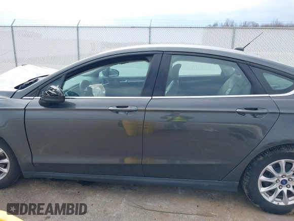 2016 Ford Fusion S z VIN 1FA6P0G79G5101159, wystawiony jako IAAI lot #41888123 z przebiegiem 141 846 mil mil oraz . Historia ofert i sprzedaży dostępna na DreamBid. Obrazek 15.
