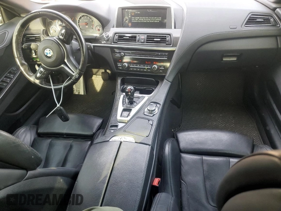 2014 BMW M6 z VIN WBSLZ9C54ED651171, wystawiony jako Copart lot #84425644 z przebiegiem 73 352 mil mil oraz Szkoda całkowita • Salvage title. Historia ofert i sprzedaży dostępna na DreamBid. Obrazek 8.