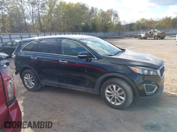 2018 Kia Sorento LX with VIN 5XYPG4A32JG350672, listed as a IAAI auction lot 40830917 with 82,437 mi miles. Bid and sale history available at carsss.com. Image 13.