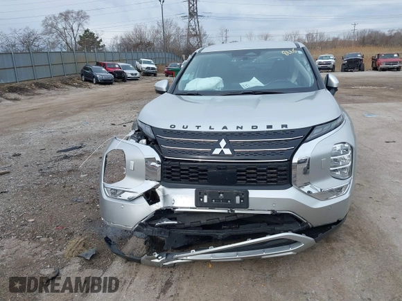 2023 Mitsubishi Outlander SE z VIN JA4J4UA84PZ056012, wystawiony jako IAAI lot #41858225 z przebiegiem 46 808 mil mil oraz . Historia ofert i sprzedaży dostępna na DreamBid. Obrazek 13.