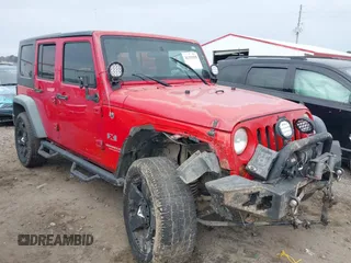 2008 Jeep Wrangler Unlimited X with VIN 1J4GA39138L550936, listed as a IAAI auction lot 41333939 with 181,936 mi miles. Bid and sale history available at carsss.com. Image 1.
