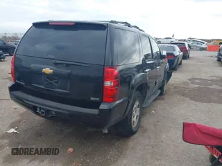 2012 Chevrolet Tahoe LS z VIN 1GNSCAE06CR177058, wystawiony jako IAAI lot #41168492 z przebiegiem 155 819 mil mil oraz . Historia ofert i sprzedaży dostępna na DreamBid. Obrazek 4.