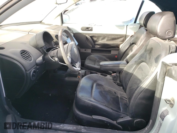 2006 Volkswagen Beetle с VIN 3VWRF31Y96M309738, выставлен на аукционе Copart как лот 73816734 с пробегом 116 456 миль миль и На запчасти • Non repairable. История ставок и продаж доступна на DreamBid. Изображение 7.