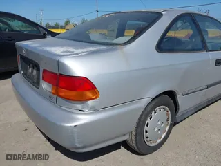 1997 Honda Civic DX with VIN 1HGEJ6220VL106203, listed as a IAAI auction lot 42098813 with 192,343 mi miles. Bid and sale history available at carsss.com. Image 6.
