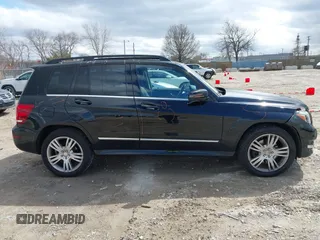 2015 Mercedes-Benz GLK with VIN WDCGG8JB0FG402300, listed as a IAAI auction lot 41969142 with 135,806 mi miles. Bid and sale history available at carsss.com. Image 14.