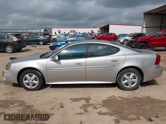 2008 Pontiac Grand Prix z VIN 2G2WP552381115340, wystawiony jako IAAI lot #42117812 z przebiegiem 168 029 mil mil oraz . Historia ofert i sprzedaży dostępna na DreamBid. Obrazek 14.