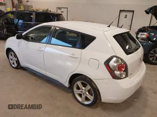 2009 Pontiac Vibe 1SB z VIN 5Y2SP67039Z434371, wystawiony jako IAAI lot #42155194 z przebiegiem 155 756 mil mil oraz . Historia ofert i sprzedaży dostępna na DreamBid. Obrazek 3.