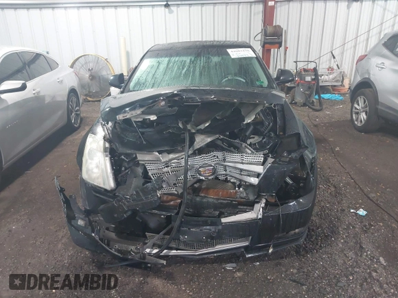 2010 Cadillac CTS с VIN 1G6DA5EG3A0132904, выставлен на аукционе IAAI как лот 42603430 с пробегом 180 977 миль миль и . История ставок и продаж доступна на DreamBid. Изображение 13.