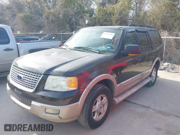 2006 Ford Expedition Eddie Bauer with VIN 1FMPU17526LA70354, listed as a IAAI auction lot 41702780 with 228,195 mi miles. Bid and sale history available at carsss.com. Image 2.